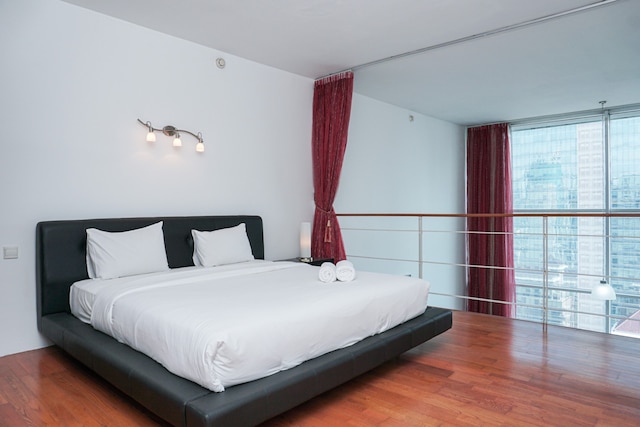 シティロフツ スディルマンにあるエレガントで広々としたアパートメント、ベッドルーム 1 室