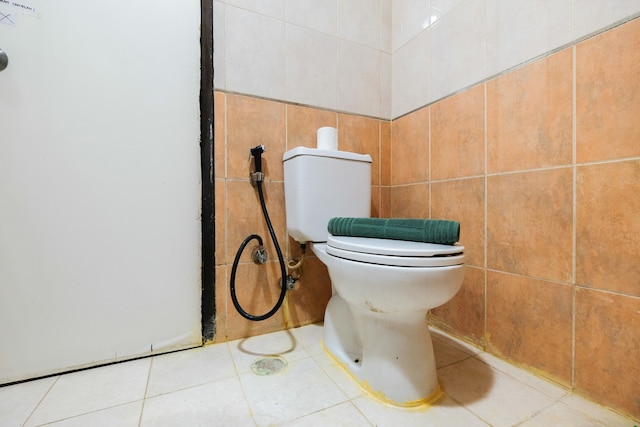 モダンで快適なスタジオ、タマンサリ スディルマン アパートメント