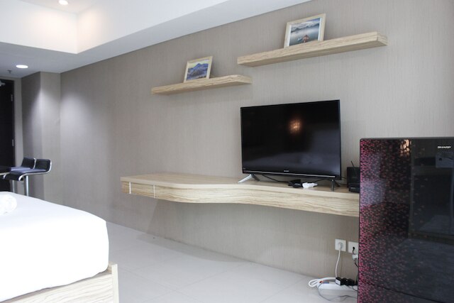 デラックス スタジオ ルーム @ タマンサリ ラ グランデ アパートメント