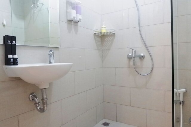 アンダーソン スーパーモール マンションにあるモールに隣接しているスタジオ アパートメント