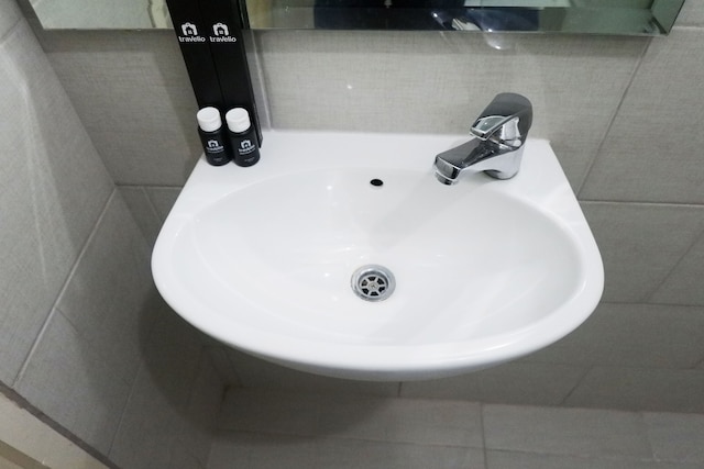 アンダーソン スーパーモール マンションにあるモールに隣接しているスタジオ アパートメント