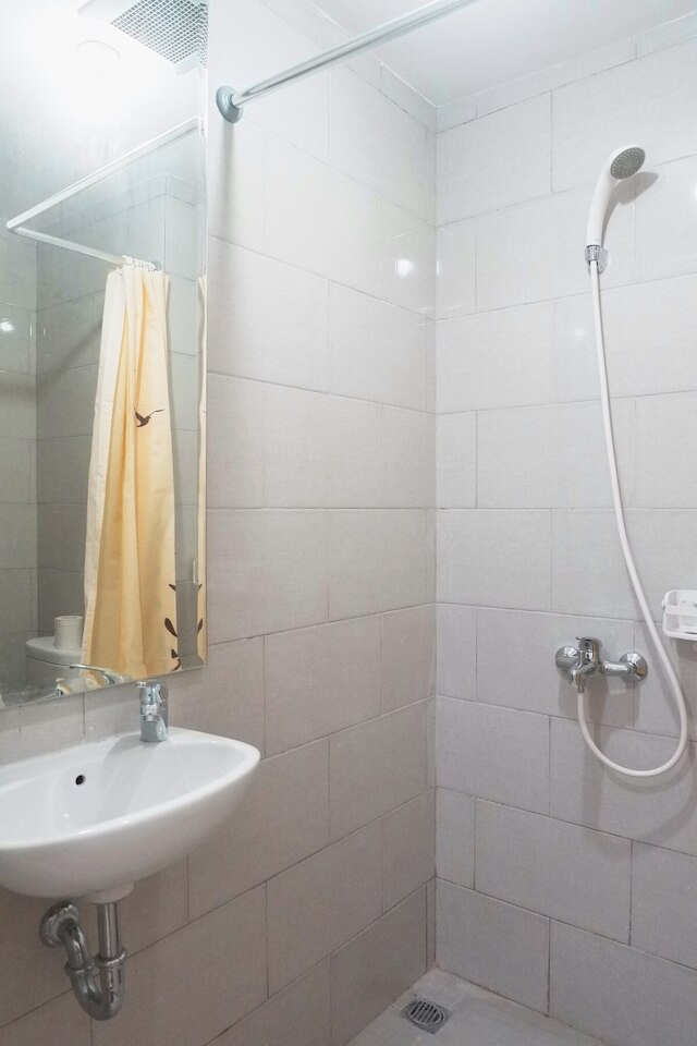 アンダーソン タワー スーパーモール マンションのアクセスが便利なスタジオ アパートメント