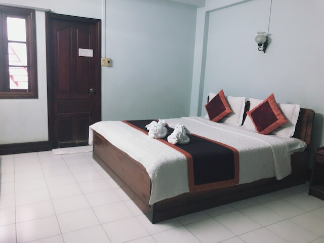 ビエンチャン チャレンサイ センター ホテル