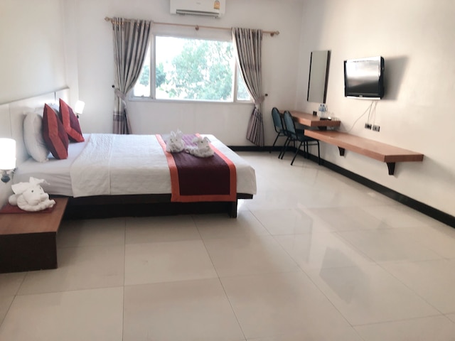 ビエンチャン チャレンサイ センター ホテル