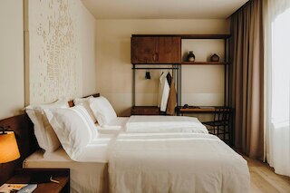 カサ ルス ホテル プラサ ウニベルシタット、ソンダー by マリオット ボンヴォイ