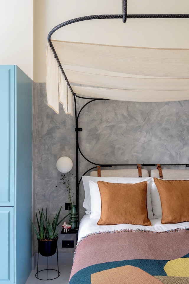 バーモンズ ロック、タワー ブリッジ