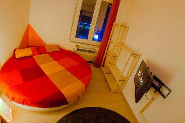 ゲストハウス、4 室