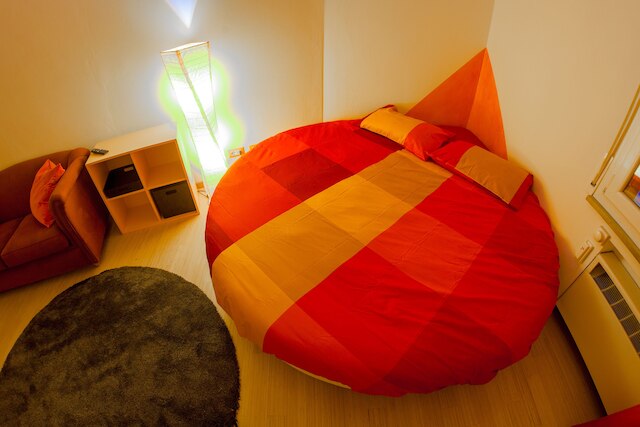 ゲストハウス、4 室