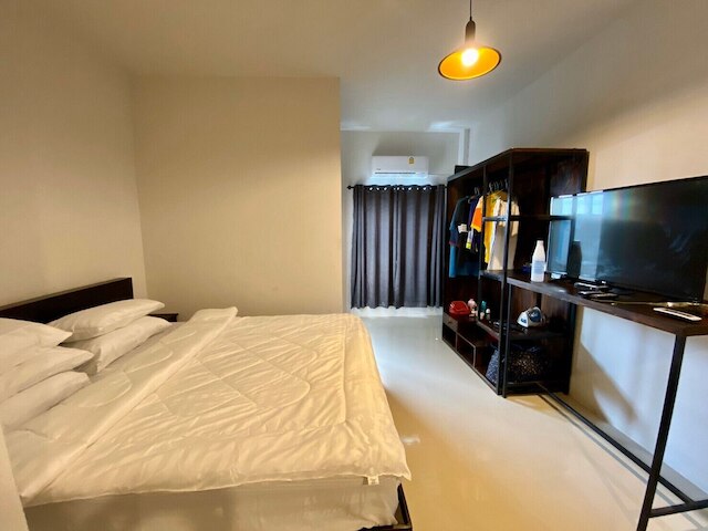 ジャイディー カフェ & ホステル チェンライ