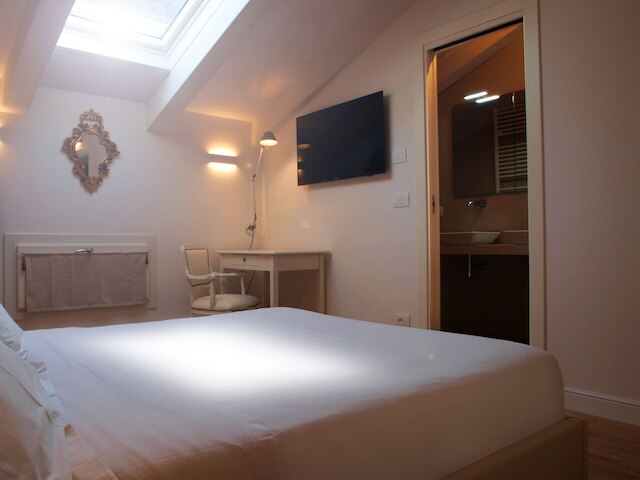 アクアデルニ ルームズ