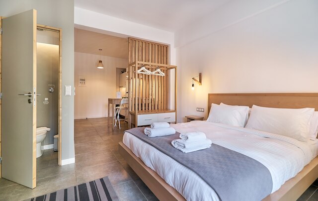 ナコスホームズ ラグジュアリー スタジオ アパートメント