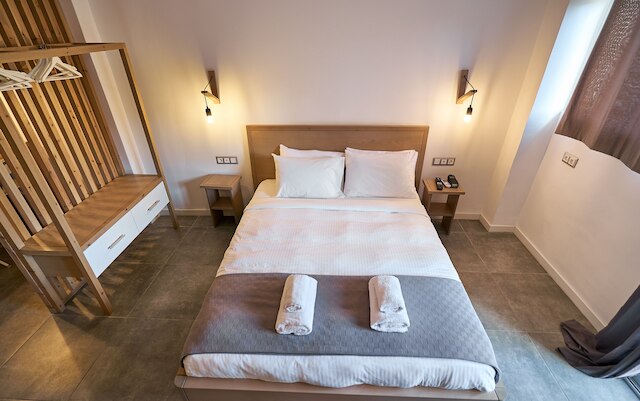 ナコスホームズ ラグジュアリー スタジオ アパートメント