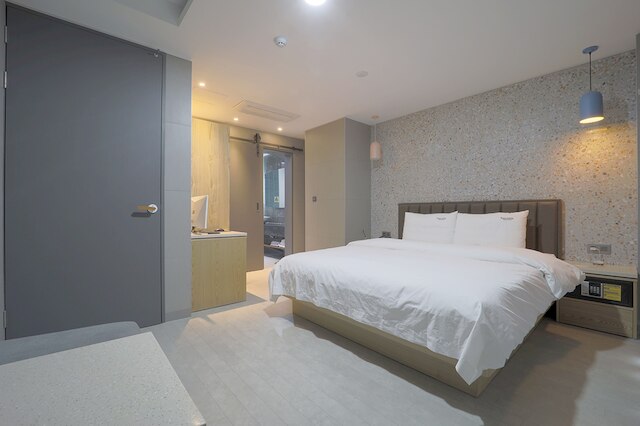 Busan Seomyeon Yuna Hotel