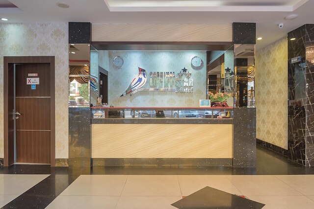 レッドドアーズ プレミアム ニア グランド バタム モール