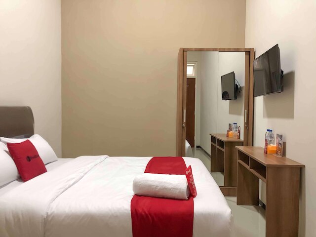 レッドドアーズ シャリアー @ Jlチェンガー アヤム ダラム