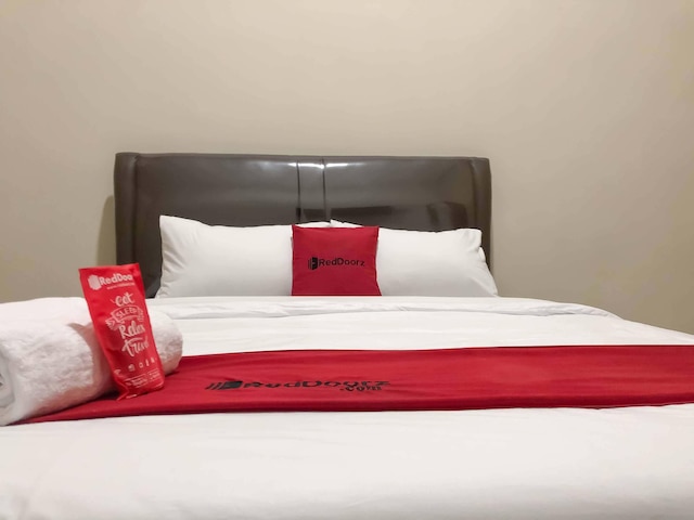 レッドドアーズ シャリアー @ Jlチェンガー アヤム ダラム