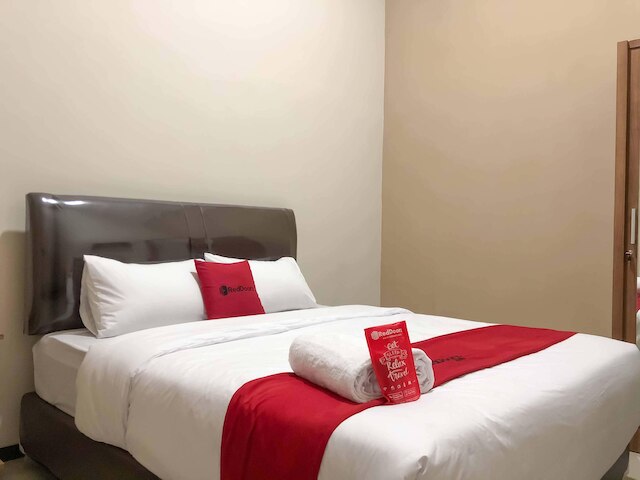 レッドドアーズ シャリアー @ Jlチェンガー アヤム ダラム