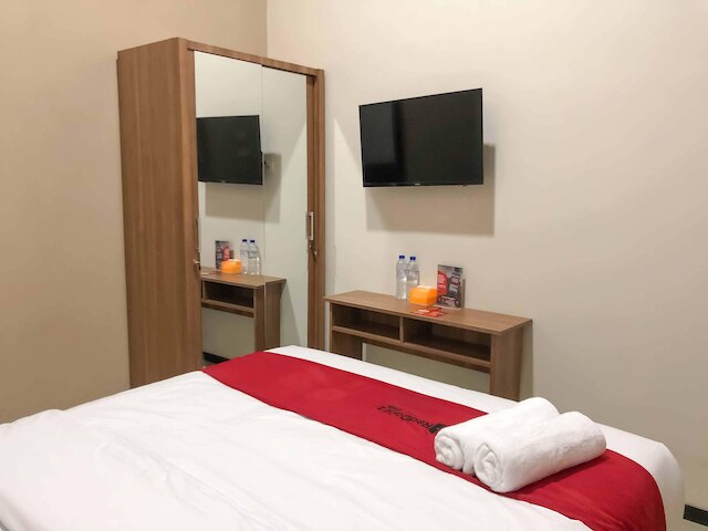 レッドドアーズ シャリアー @ Jlチェンガー アヤム ダラム