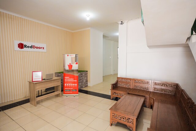 レッドドアーズ ニア プラザ アラヤ 2