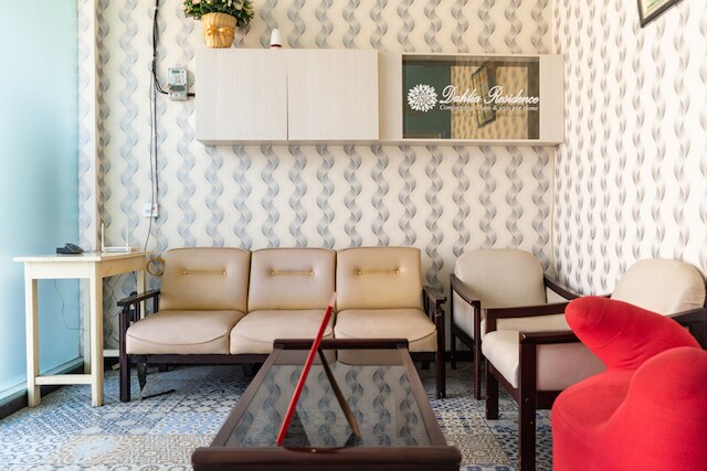 レッドドアーズ ニア ガジャ マダ ストリート スマラン