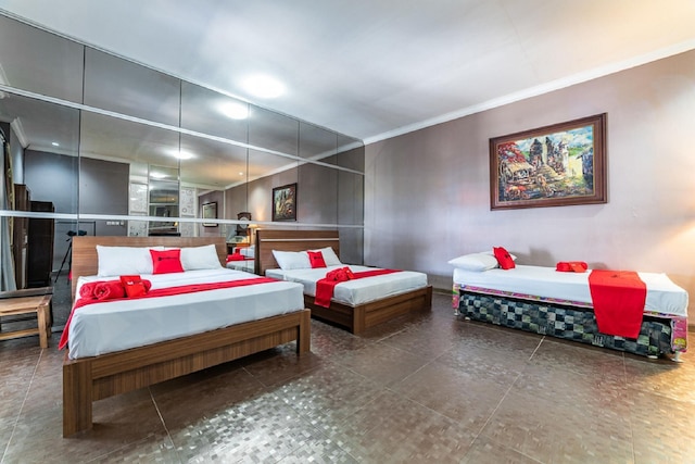 レッドドアーズ シャリア ニア RRI マラン