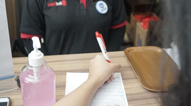 レッドドアーズ ニア ウニベルシタス ウィッドヤガマ マラン