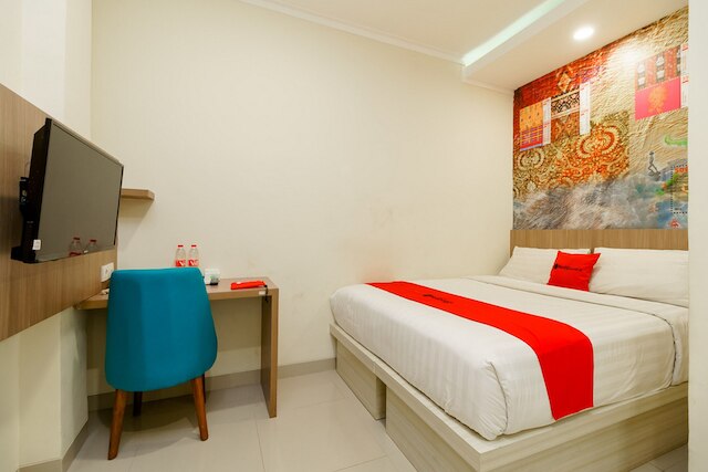 レッドドアーズ プラス @ ポイント フィラ チハンペラス