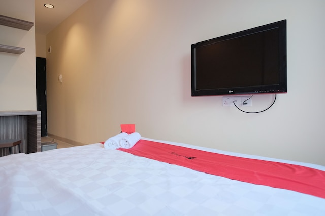 レッドドアーズ プラス ニア フェリー ターミナル バタム センター