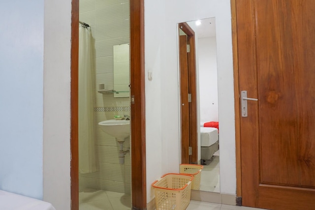 レジデンシズ バイ レッドドアーズ シャリア @ ブア バトゥ