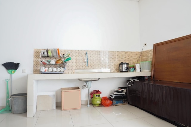 レジデンシズ バイ レッドドアーズ シャリア @ ブア バトゥ