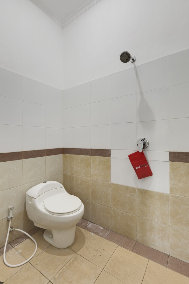 レッドドアーズ ニア スタディオン コンピヤン スジャナ バリ