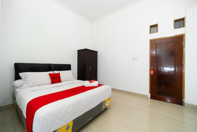 レッドドアーズ、マカッサル タウン スクエア近く 2