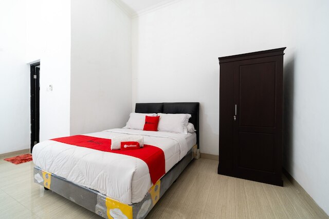 レッドドアーズ、マカッサル タウン スクエア近く 2