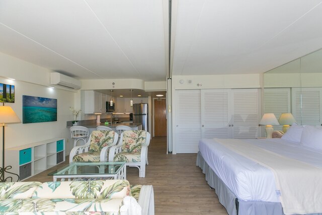 イリカイ タワー ワン ベッドルーム ラグーン ビュー ワイキキ コンドズ ウィズ ラナイ & フリー WIFI