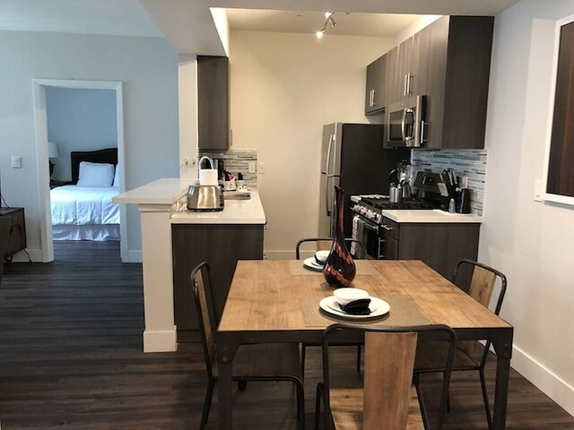 ウェストウッド LA エグゼクティブ レンタルズ