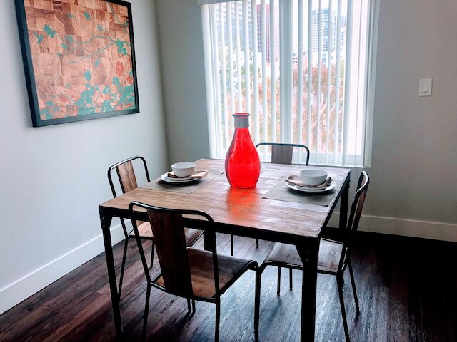 ウェストウッド LA エグゼクティブ レンタルズ