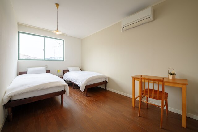 カフェ & ゲストハウス かぢや旅館