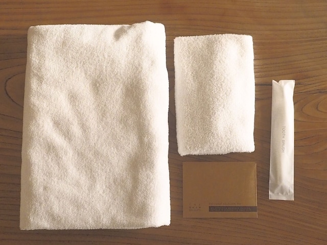 カフェ & ゲストハウス かぢや旅館