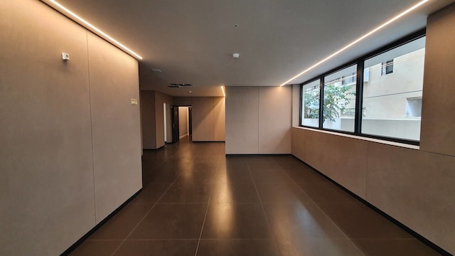 ニュー アパートメント ニア ザ ビーチ ウィズ パーキング TL53