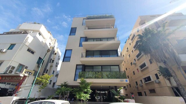 ニュー アパートメント ニア ザ ビーチ ウィズ パーキング TL53