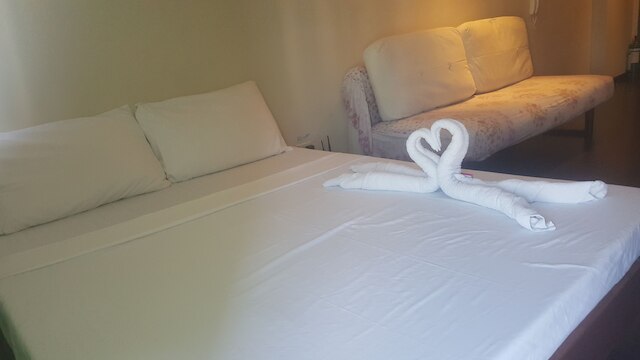 ハッピー スイーツ アット ナイツブリッジ レス マカティ