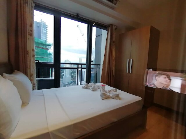 ハッピー スイーツ アット ナイツブリッジ レス マカティ