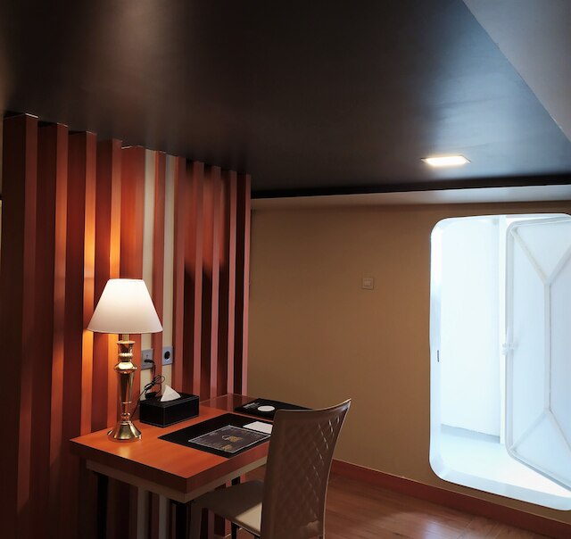 ドゥロス フォス ザ シップ ホテル