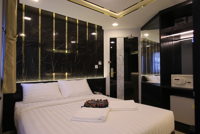 プラトゥーナム アトリウム ホテル