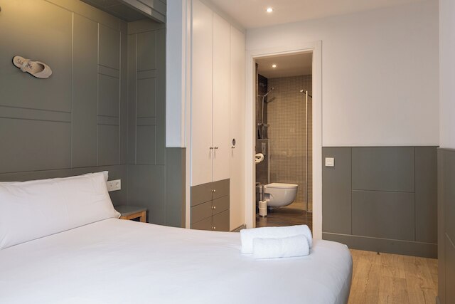 エンジョイBCN パティオ デ ガラ アパートメンツ