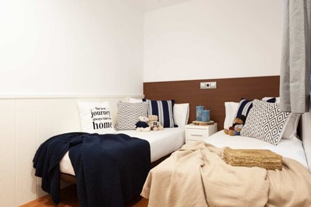 エンジョイ bcn ダリ アパートメンツ