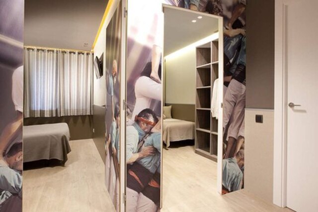 エンジョイ ミロ アパートメンツ