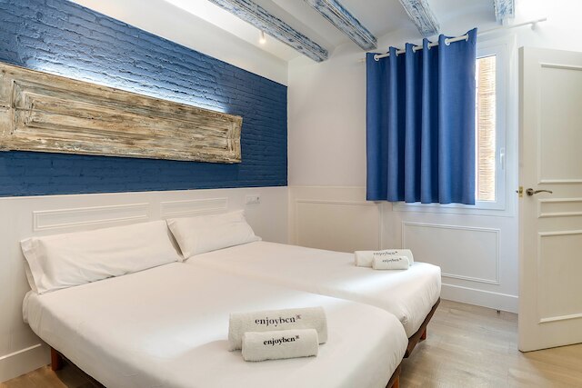 エンジョイ BCN コロン アパートメンツ