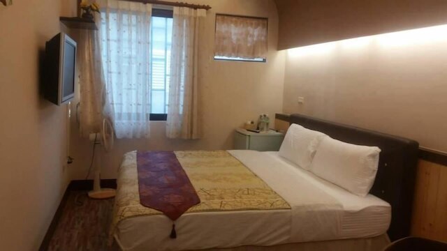 ラユワン B&B (莱湾民宿)