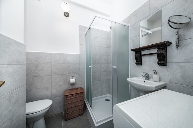 フレンズ アベニュー アパートメント